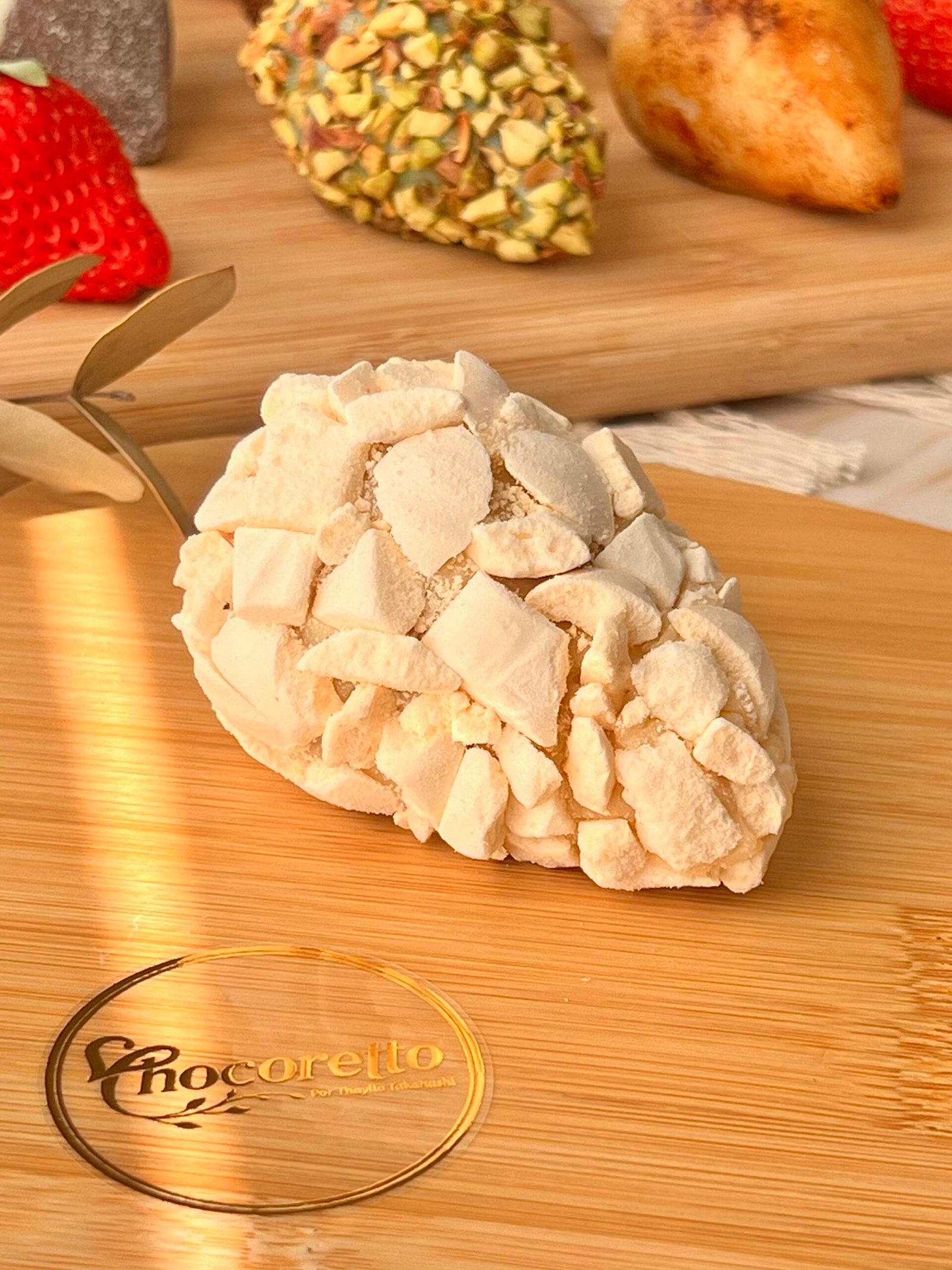 Coxinha de Morango no sabor Suspiros